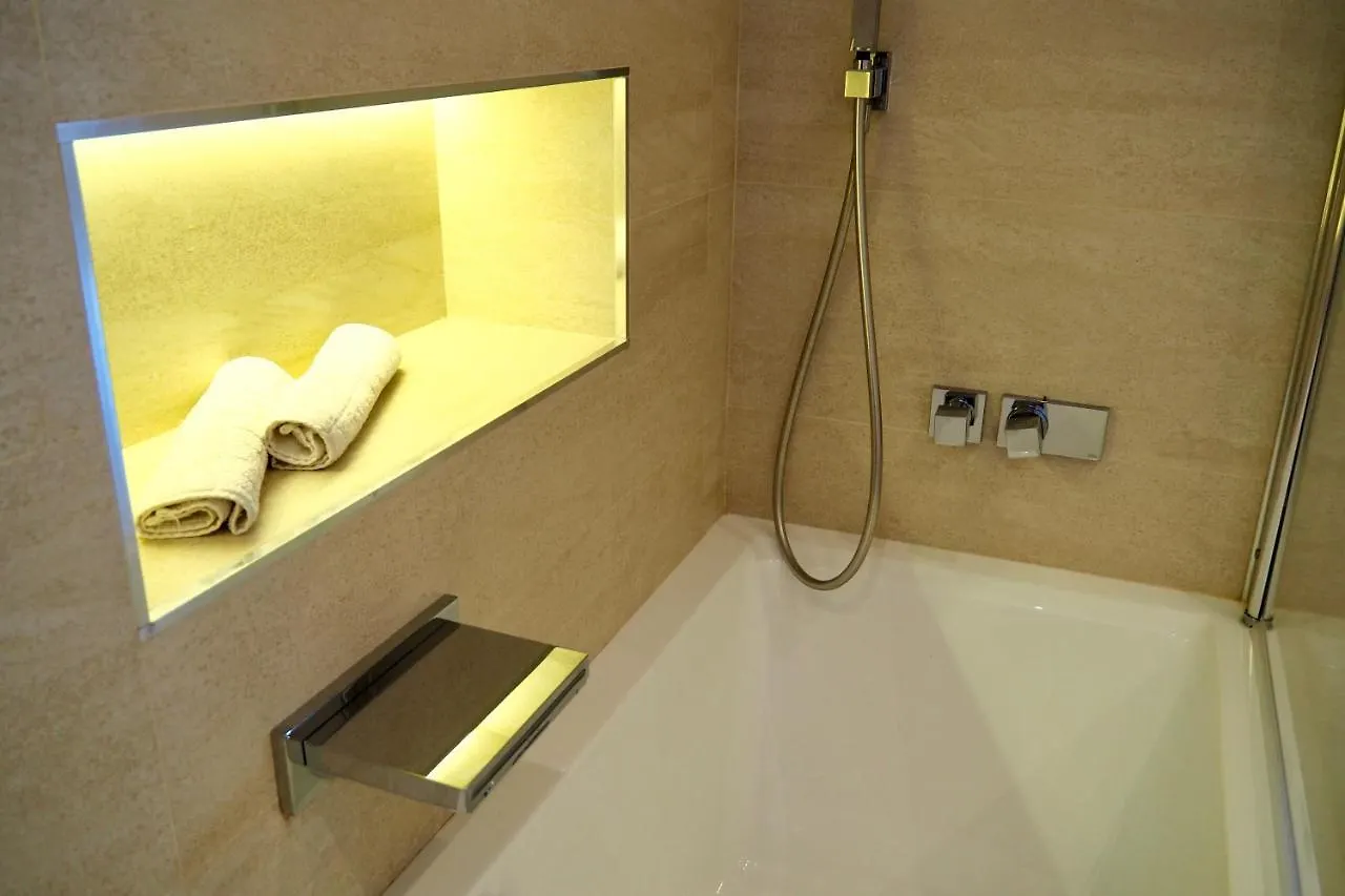 מארבלה Luxurious Apartment In The Heart Of Puerto Banus ספרד